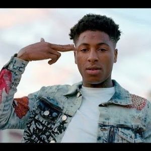 Meet your Posher, Yamile